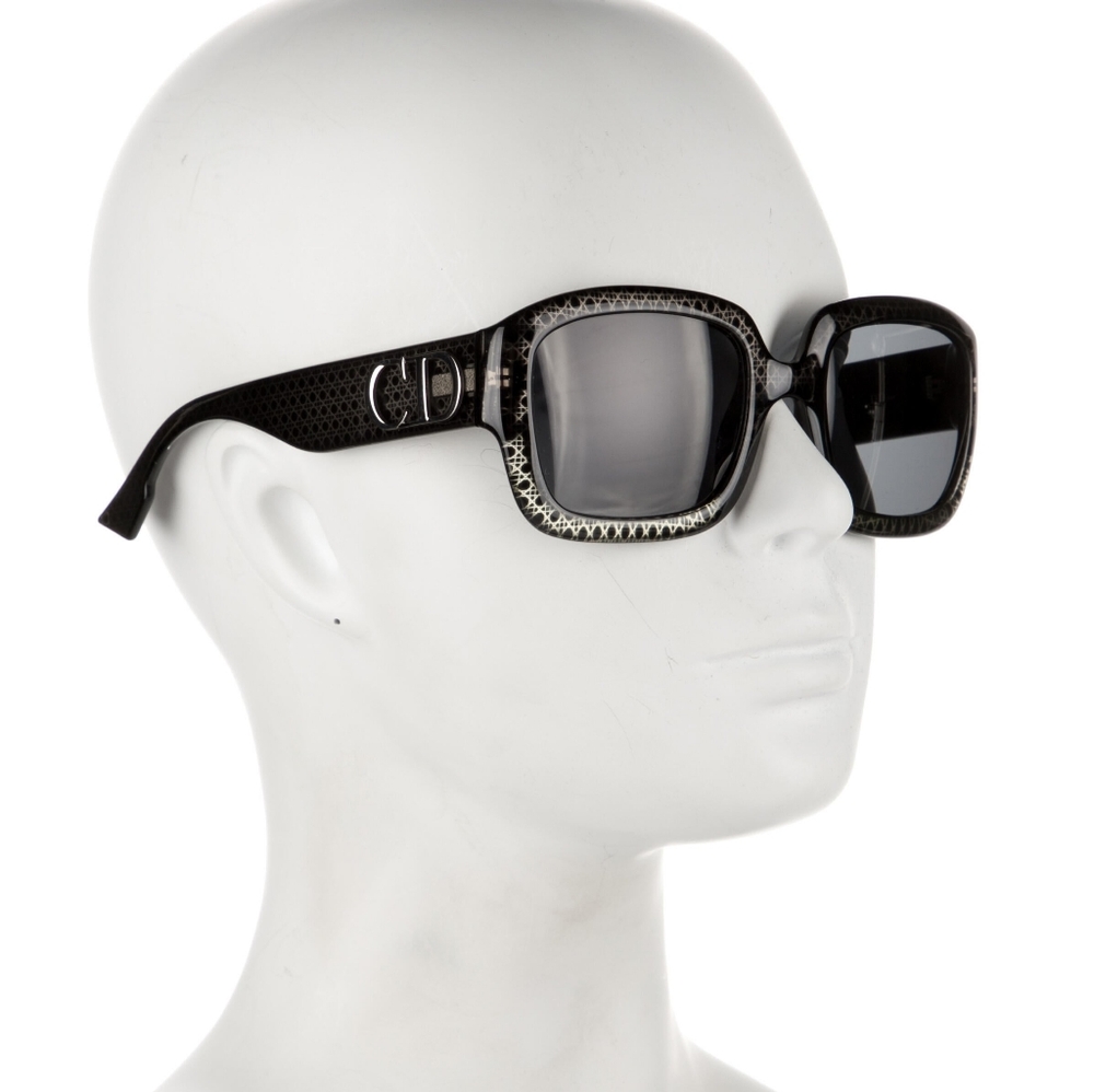 🚫 SOLD 🚫 Dior 💎 Square Tinted Sunglasses